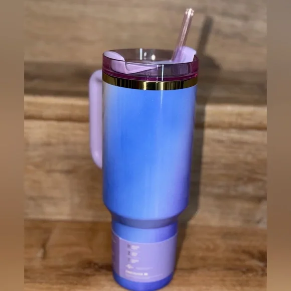 Stanley x Wicked 40oz FlowState Quencher Tumbler w straw set  BRAND NEW - Picture 4 of 5